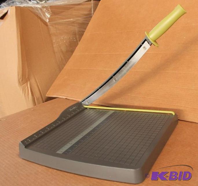 8)Swingline guillotine trimmer, tested, Customer return