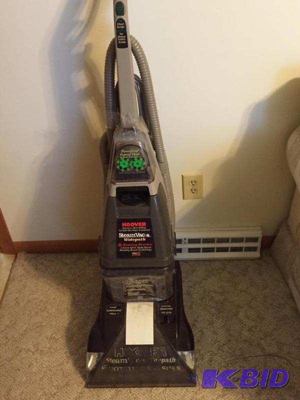 lot 26 image: Hoover Carpet Cleaner