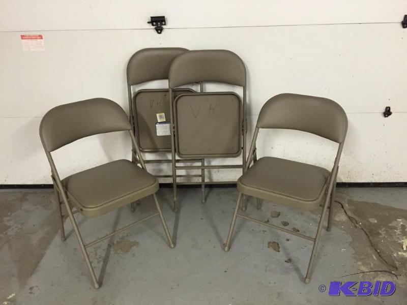 lot 62 image: Folding Chairs