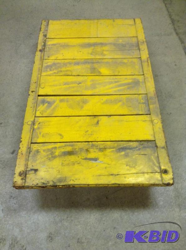 Vintage Wood & Metal Pallet