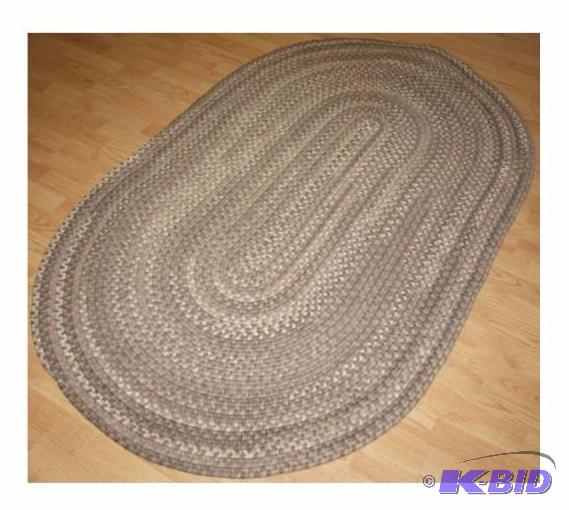 lot 42 image: Colonial Mills Greenbrier Reversible Braided Oval Rug Nut Brown