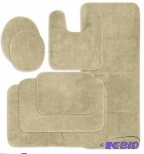 lot 54 image: JCP Home Ultima Bath Rug. Cream Appears New with Tags.  Size 24 x 60
