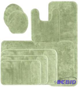 lot 56 image: Royal Velvet Plush Bath Rug.Mineral Sage Color. Appears New with Tags. Size 21 x 34
