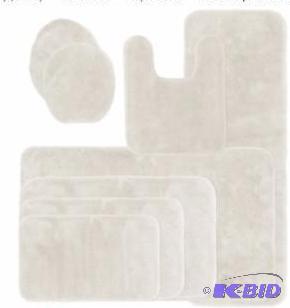 lot 57 image: Royal Velvet Plush Bath Rug. Pure White Color. Appears New with Tags. Size 21 x 24