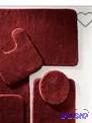 lot 64 image: Royal Velvet Standard Lid cover.  Cranberry.  Appears New without Tags.