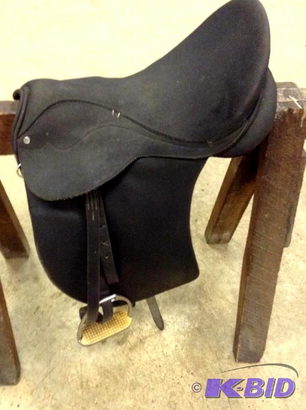 Saddle