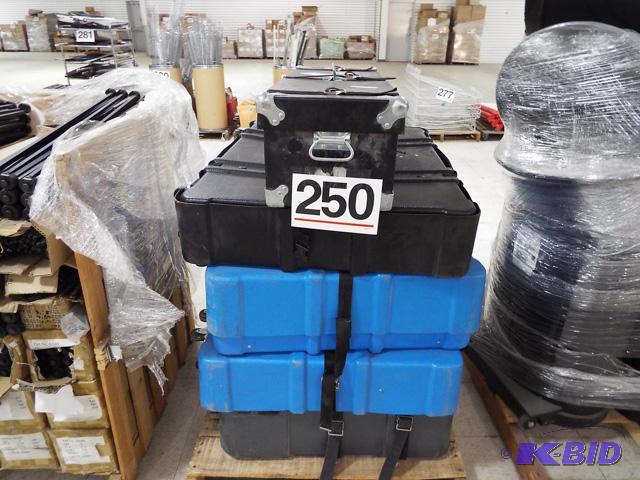 4 Expandable Showcase Display with Rolling Case, 1 Empty Rolling Storage Case