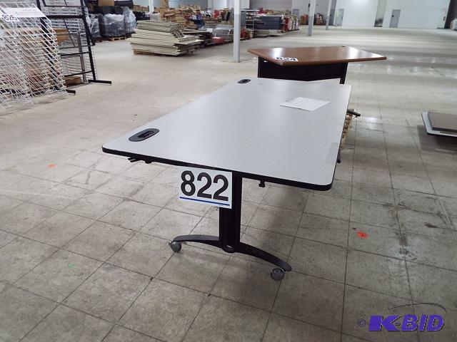 Rolling Computer Table 72x36x29