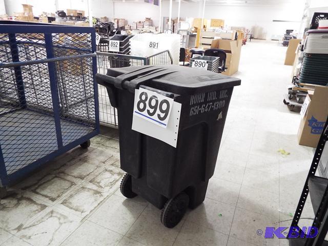 Large Rolling Trash Container With Lid