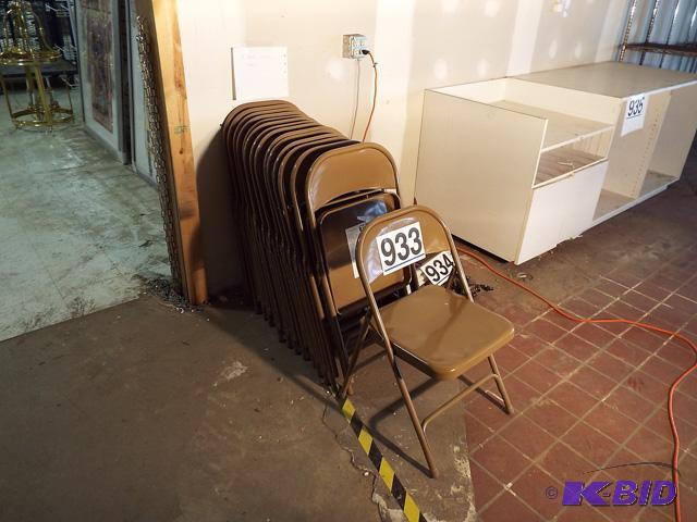 15 Metal Folding Chairs