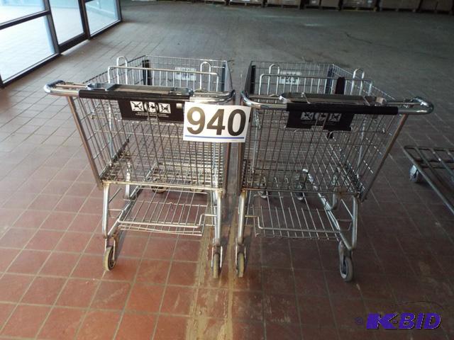 2 Metal Shopping Carts