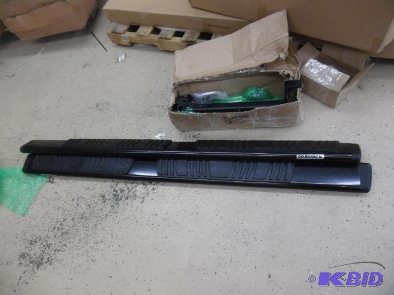 Go Rhino Running Boards File Photo Used Item ...