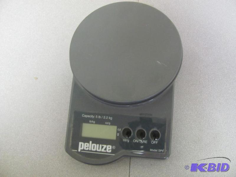 lot 120 image: PELOUZE SP5 Digital Postal Scale. Five pound ...