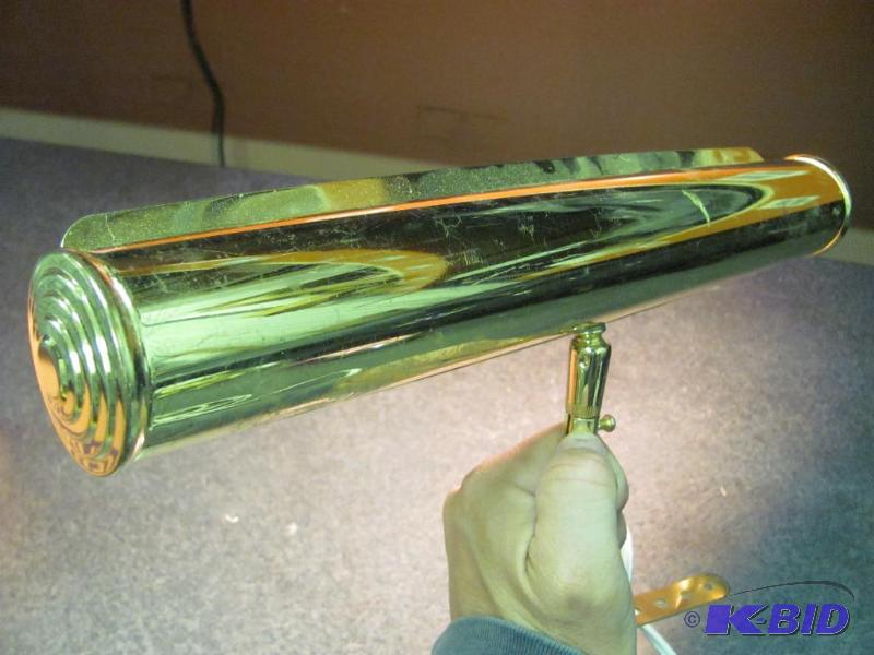 lot 40 image: This 14" Electric Artwork Light is used ...