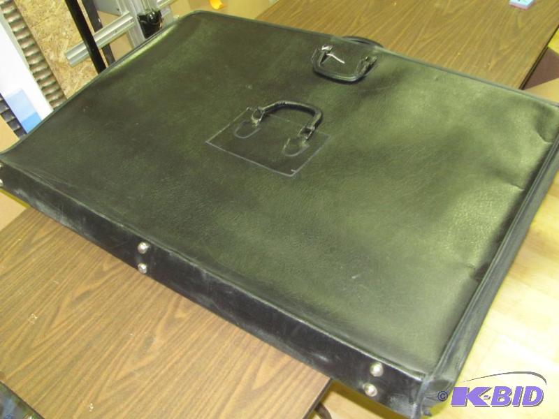 lot 70 image: Large Zippered ArtworkDocument Portfolio. Gr...