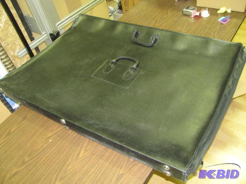 lot 73 image: Large Zippered ArtworkDocument Portfolio. Gr...