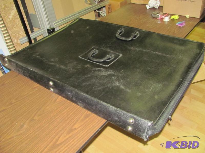 lot 74 image: Large Zippered ArtworkDocument Portfolio. Gr...