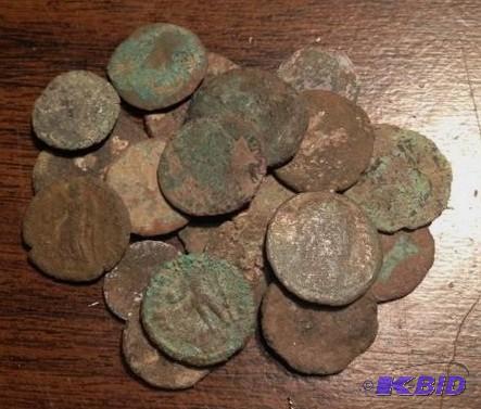 1 Lot of 20 UNSEARCHEDUNCLEADED out of the ground Ancient Roman Coins 1500 Year Old Coins Mixed