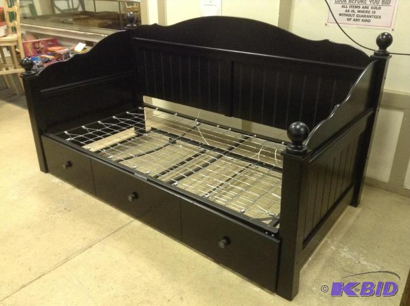 Black Twin Daybed with Trundle