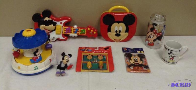 lot 124 image: Disney Lot Mickey Mouse - Musicals and More