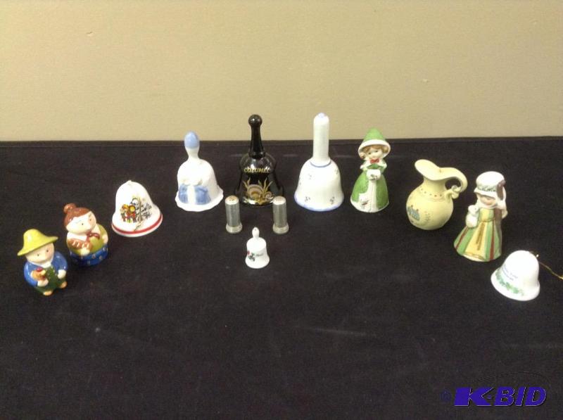 lot 159 image: Collection of Home Decor