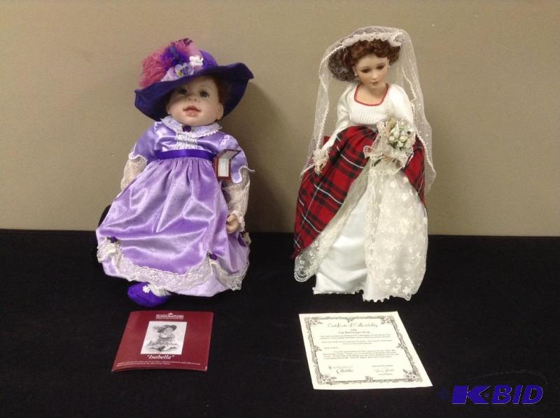 lot 38 image: 2 Collector Dolls