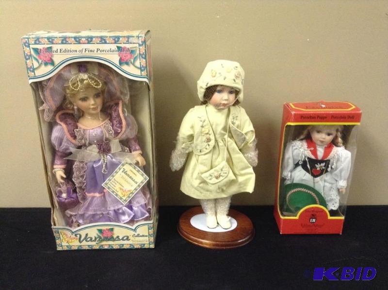 lot 87 image: Lot of three porcelain dolls
