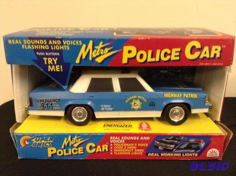 lot 24 image: Super Sonics Metro Police Car Official Decals