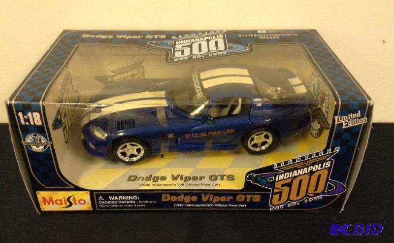 lot 36 image: Maisto Dodge Viper GTS - 1996 Indy 500 Official Pace Car Die Cast