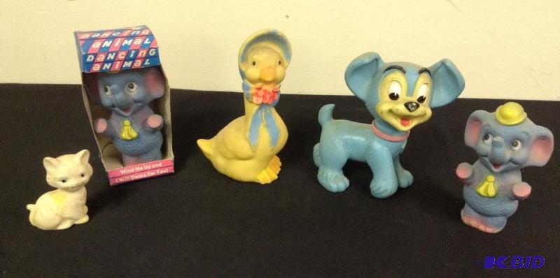 lot 54 image: Selection of Plastic and Rubber Toys