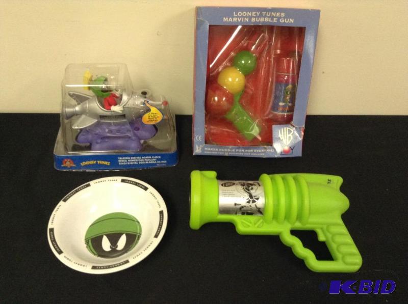 lot 66 image: Looney Toons Marvin Collectibles