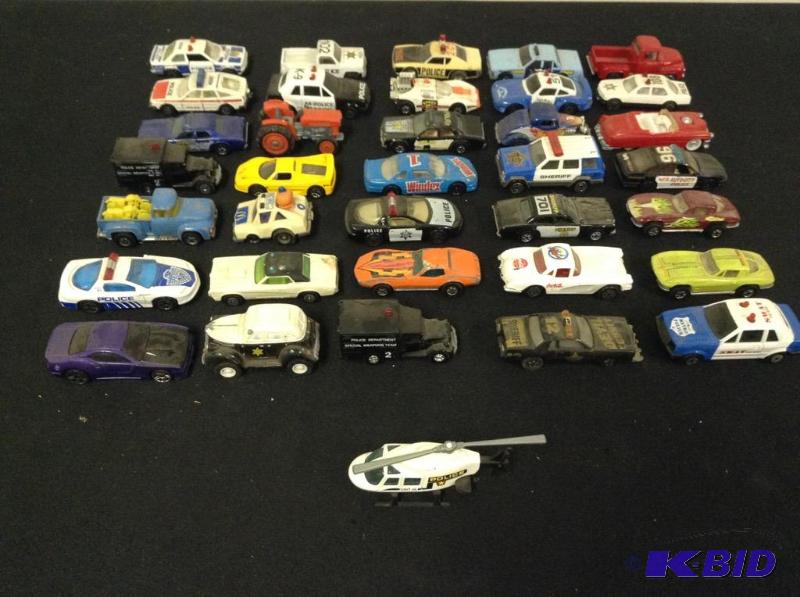 lot 69 image: Collection of Hot Wheels, Matchbox and More Cars