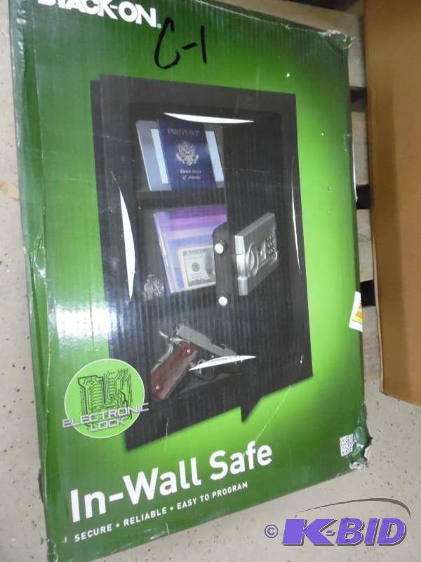 Wall safe
