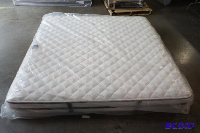 New Simmons Beauty Rest King Mattress Vanderb...