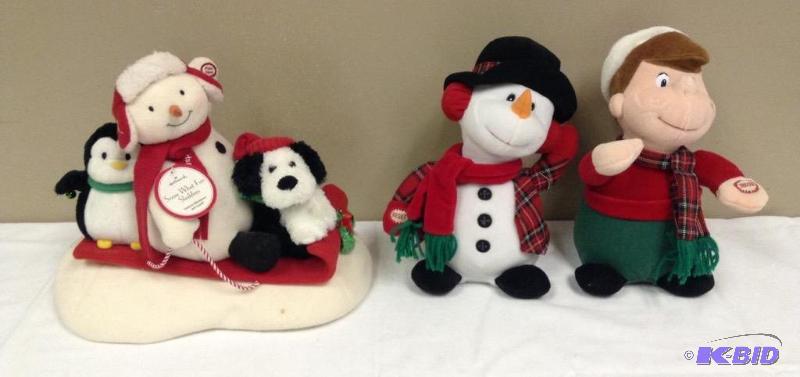 lot 103 image: Seasonal Battery Operated Plush Characters