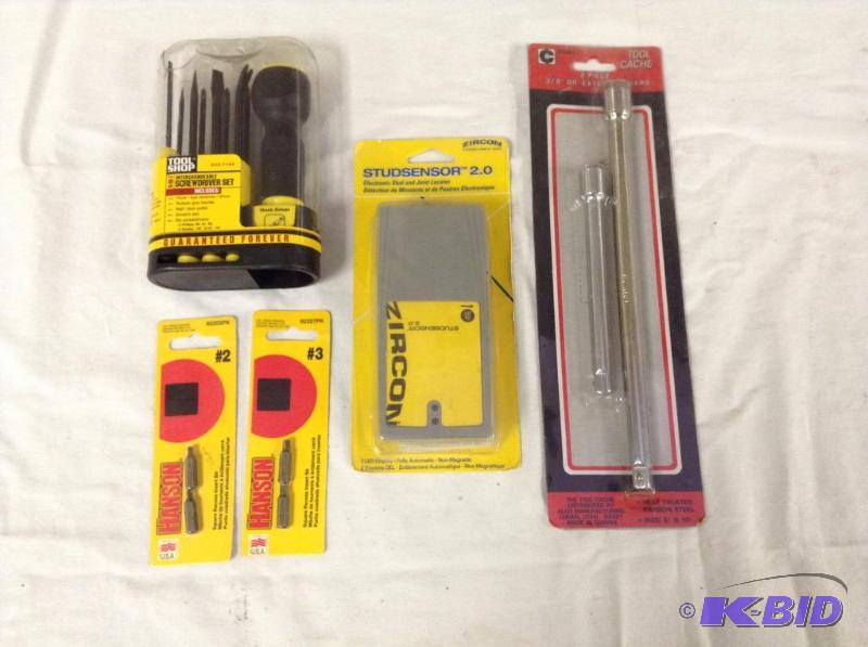 lot 119 image: Assorted Tools and Hardware