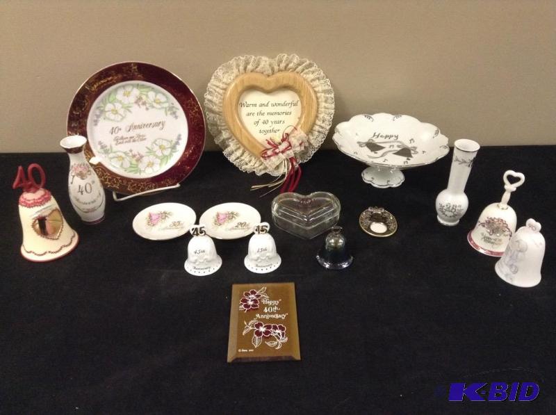 lot 158 image: Grouping of Wedding Anniversary Commemoratives
