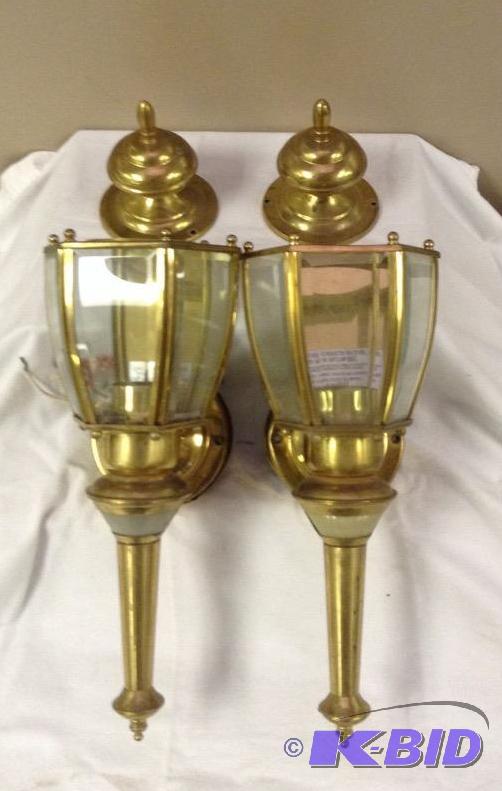 lot 27 image: Pair of Brass Wall Mount IndoorOutdoor Lamps