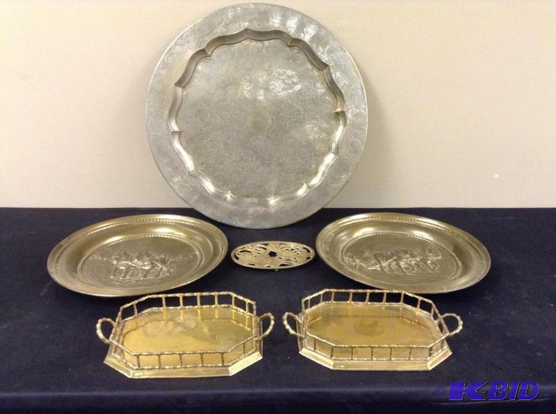 lot 82 image: Brass Trays and a Trivet