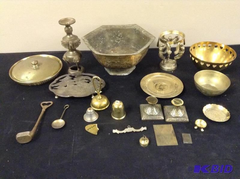 lot 83 image: Brass Assortment