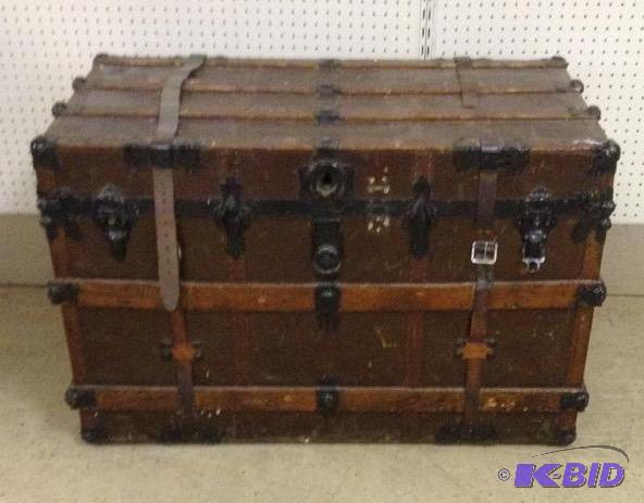 Vintage Trunk