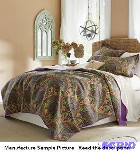 Jewel Paisley Quilt  Twin - Is richly pattern...