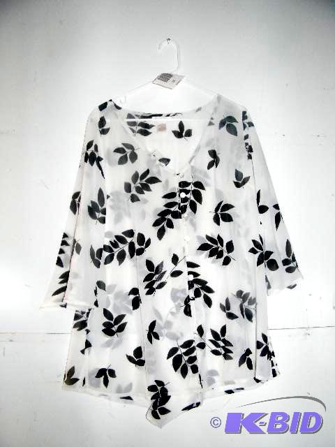 Monroe and Main black and white shirt size XL