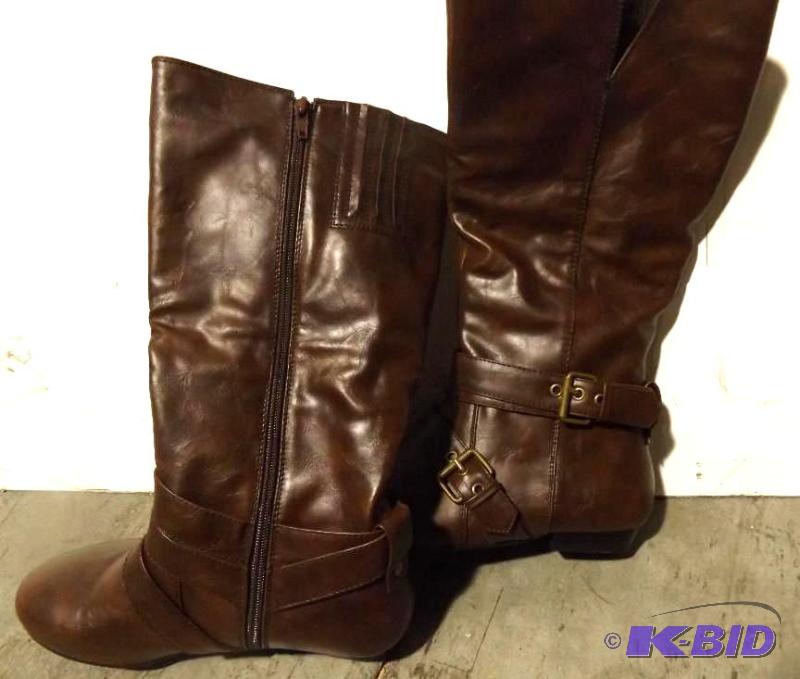 Brown boots Size 8
