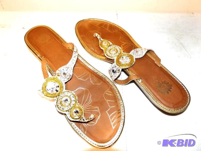 Yellow box sandal size 9