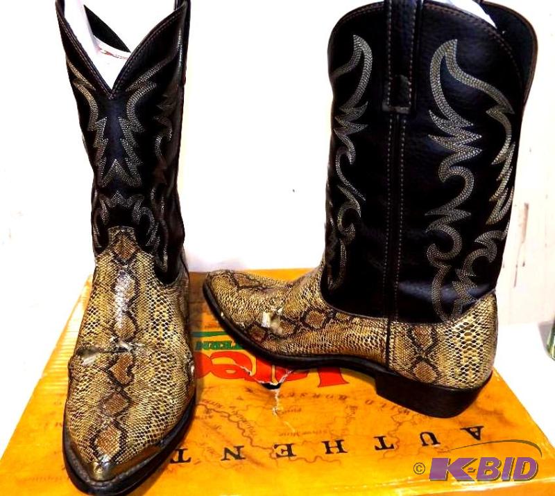 Mens Laredo western boot Size 11.5