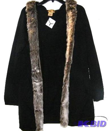 Midnight velvet black sweater with faux fur trim