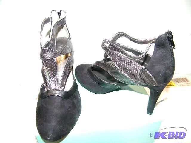 Andiamo black faux suede heels size 10