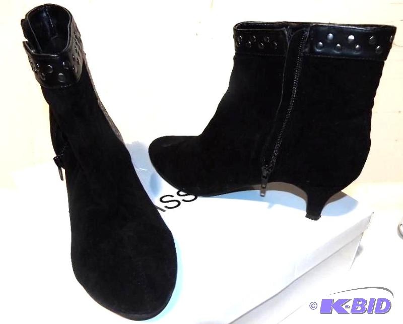 Classique ankle boots size 9 12