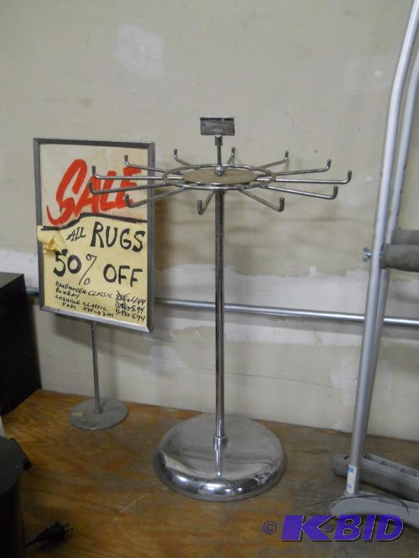 lot 25 image: Countertop Sock Merchandiser